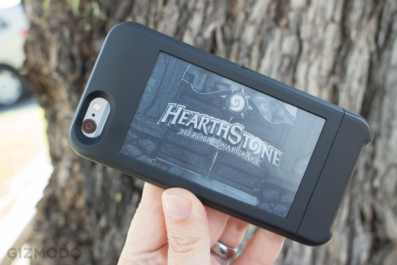 Illustration for article titled PopSlate Lightning Review: This iPhone Case Has An E-Ink Screen in Back